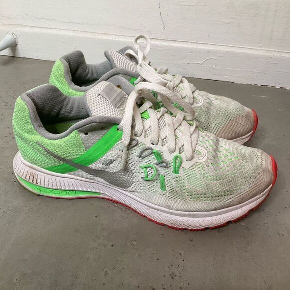 Nike Zoom WinFlo Running Shoes - Picture 2 of 7